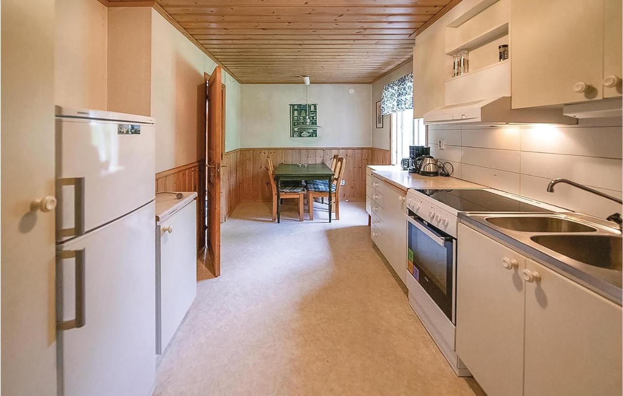 2 Bedroom Gorgeous Home In Hestra Algutstorp Exterior photo